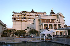 Raas Devigarh, Hotel Bookings in Udaipur